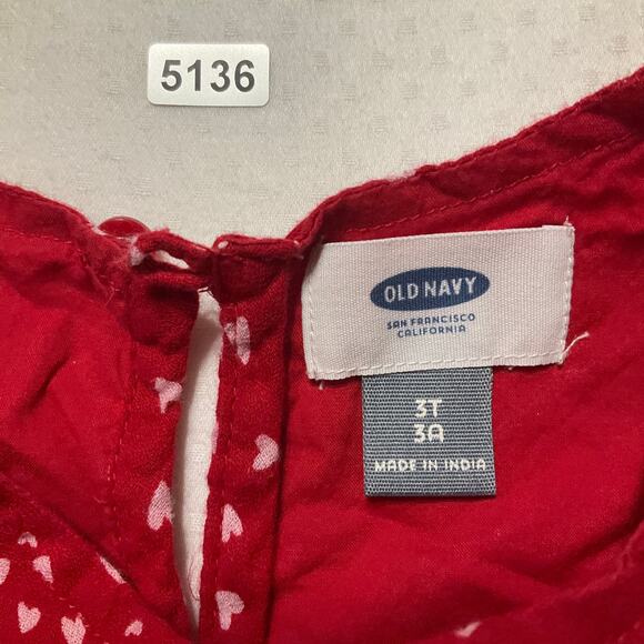 Old Navy Little Girl Blouse size 3T Red Hearts Long Sleeve ruffles - Picture 2 of 4